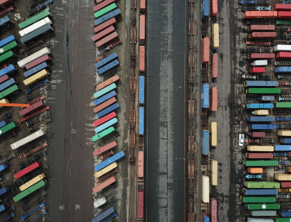 Sustainability in international logistics: strategies for reducing carbon footprint